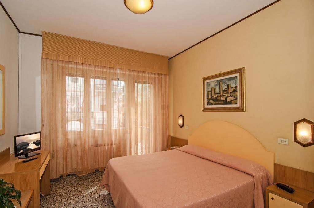 Hotel Stella D'Italia Viareggio Exterior foto