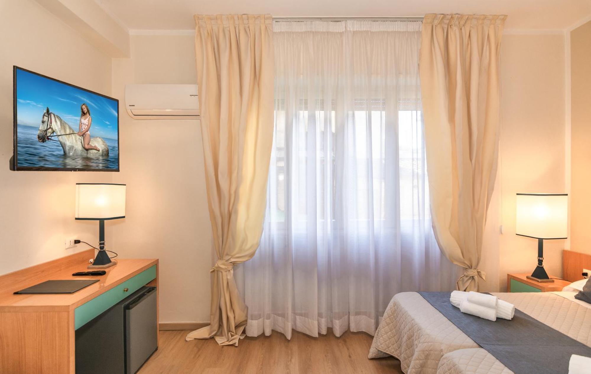 Hotel Stella D'Italia Viareggio Exterior foto
