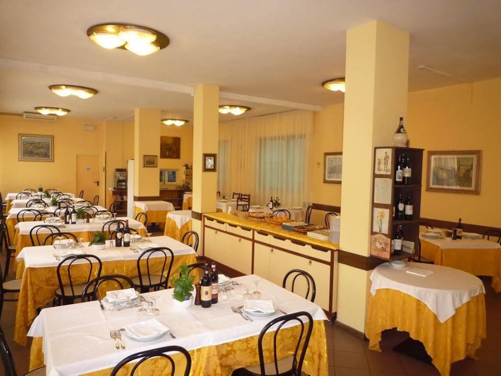 Hotel Stella D'Italia Viareggio Exterior foto