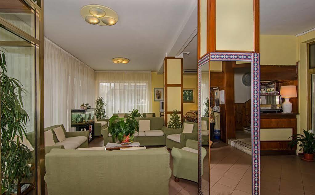 Hotel Stella D'Italia Viareggio Exterior foto